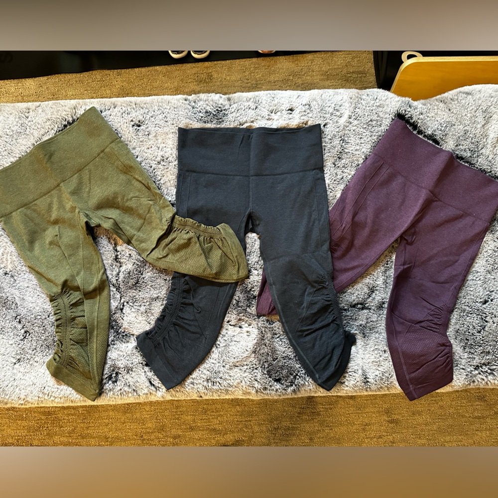 lot of 3 LULULEMON EBB AND FLOW seamless cropped leggings yoga pants - sz 4